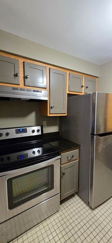 184 Middlesex Ave ##6 - Photo 2 of 9