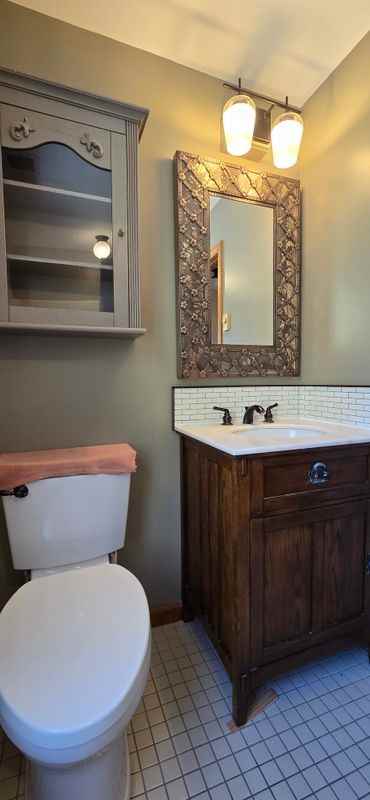 184 Middlesex Ave ##6 - Photo 5 of 9