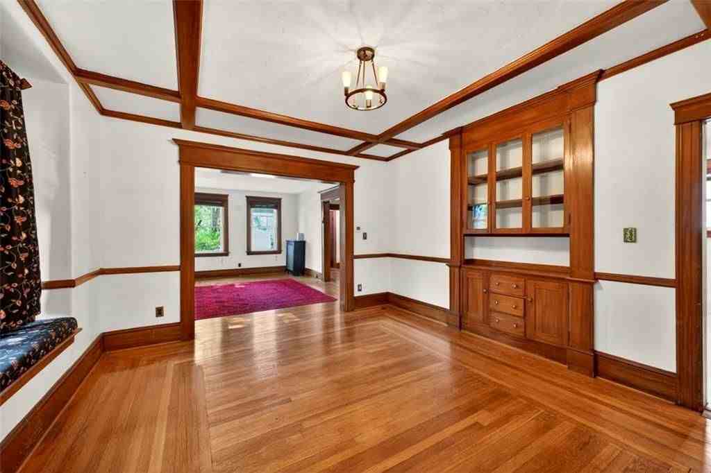 36 Mount Hope Ave - Photo 5 of 50