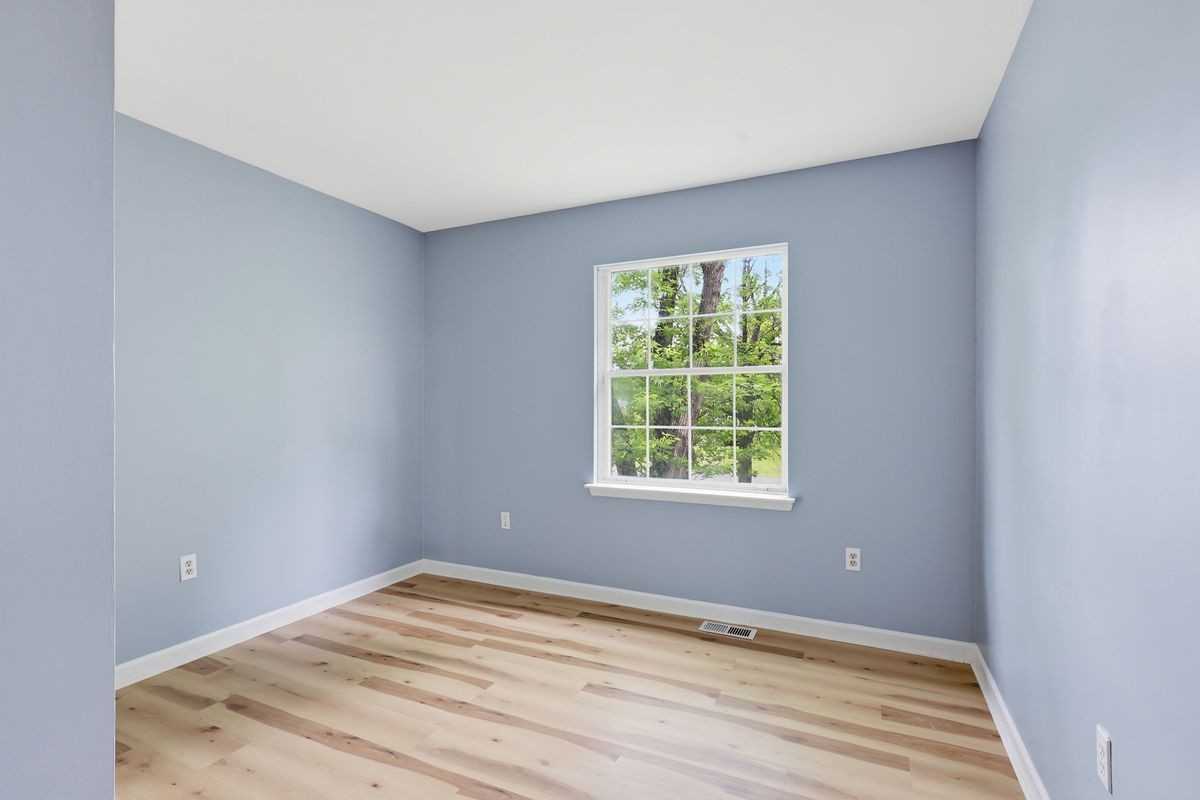 11259 Edgewood Dr - Photo 4 of 23