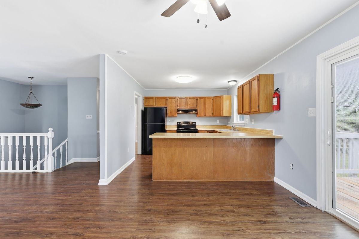 11259 Edgewood Dr - Photo 6 of 23
