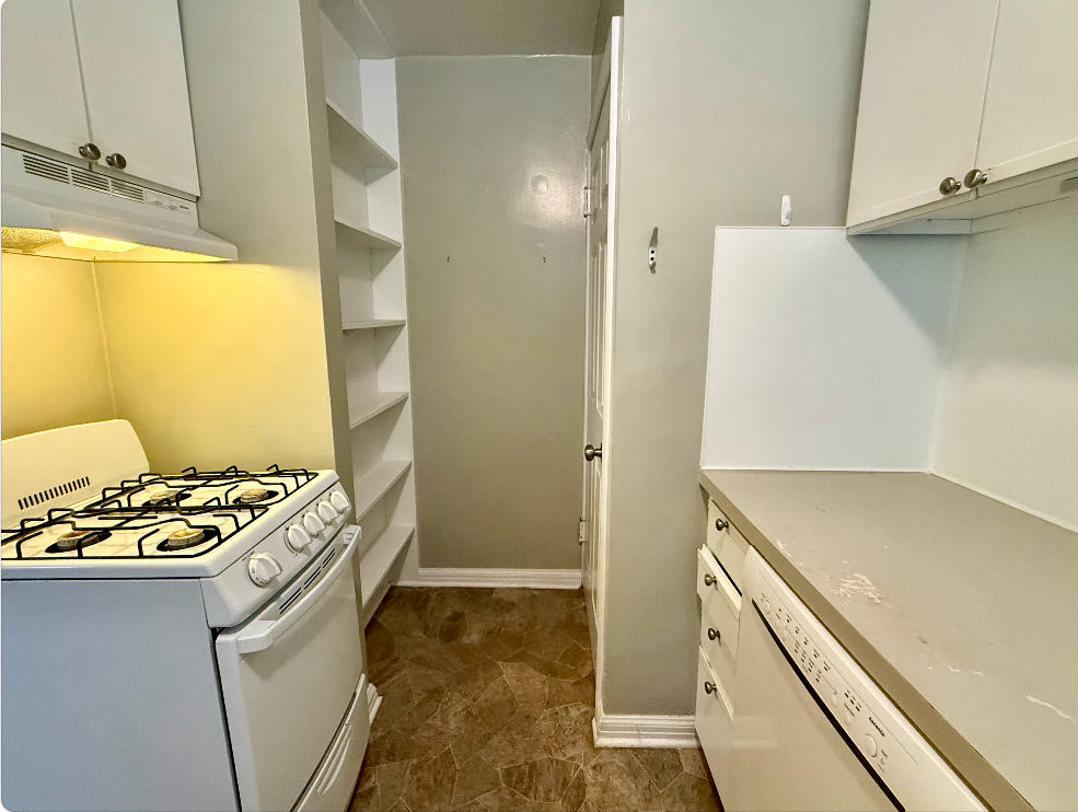 2824 Whitewood St - Photo 5 of 25