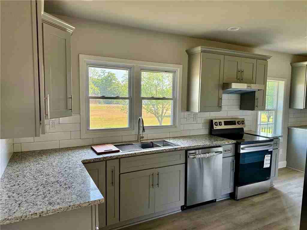 2360 Gravel Springs Rd - Photo 2 of 12