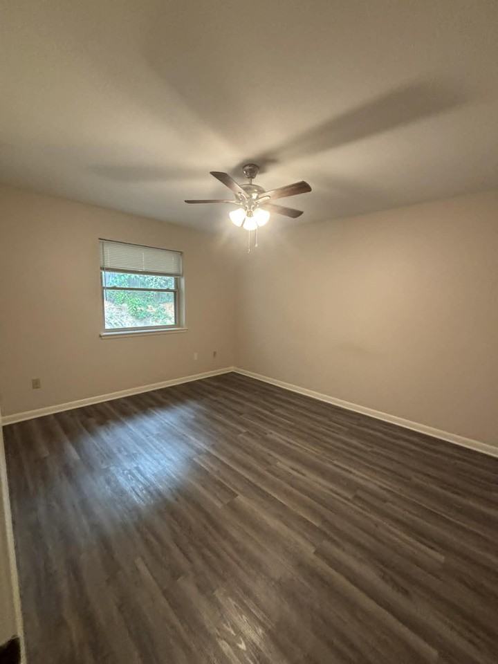 602 E South St #7 - Photo 4 of 8