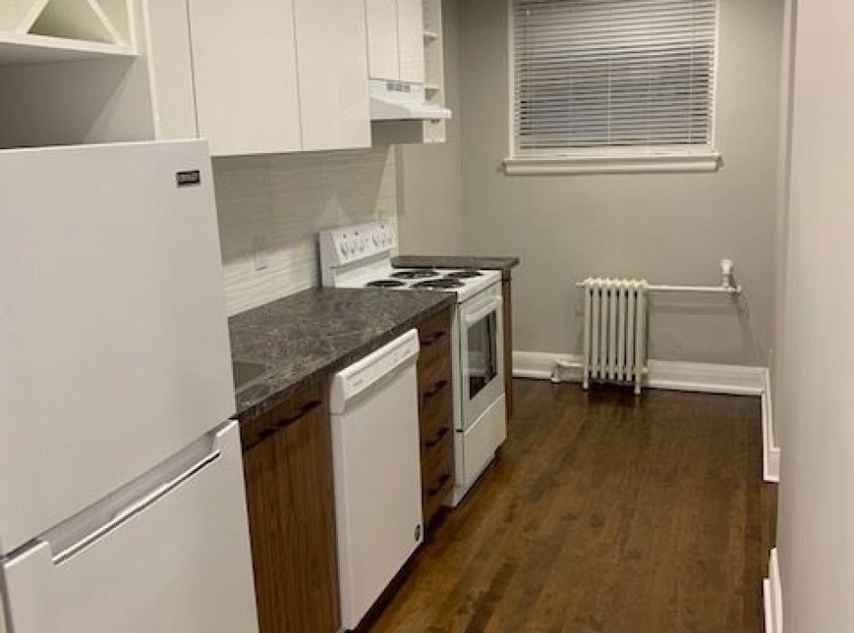 195 Cooper St. - Photo 7 of 15