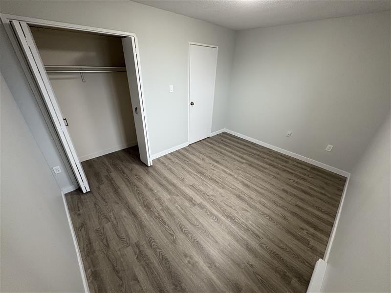 Regent Court Apartments - Photo 2 of 18