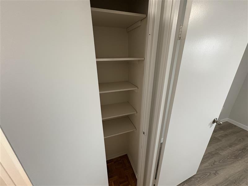 Regent Court Apartments - Photo 5 of 18
