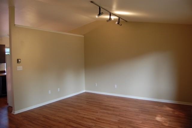 1724 Fremont Ct - Photo 6 of 18