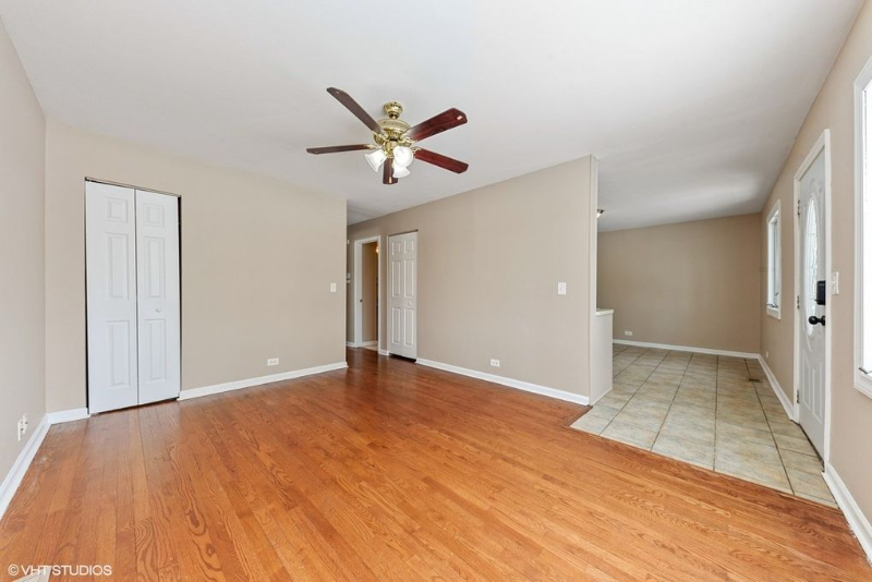 1207 Sunset Dr - Photo 4 of 15