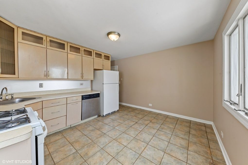 1207 Sunset Dr - Photo 6 of 15