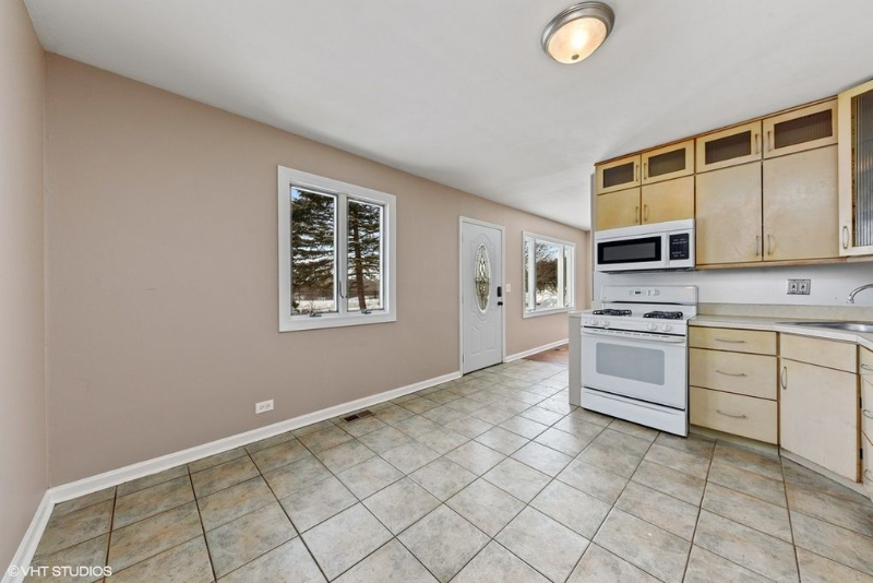 1207 Sunset Dr - Photo 7 of 15
