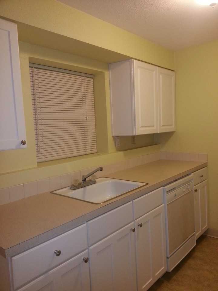 47 Eagle Crest Dr #30 - Photo 2 of 13