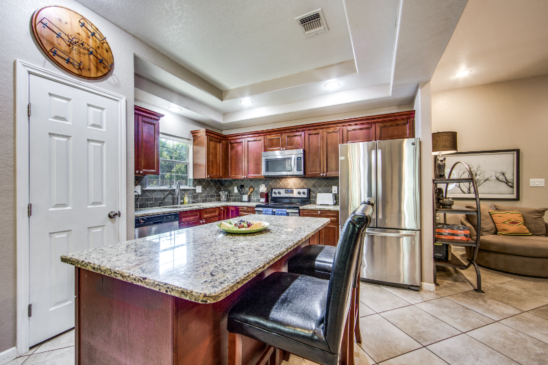 9035 Wellesley Manor Dr - Photo 7 of 20