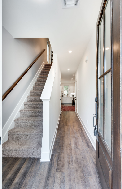 548 Taffy Way - Photo 4 of 31