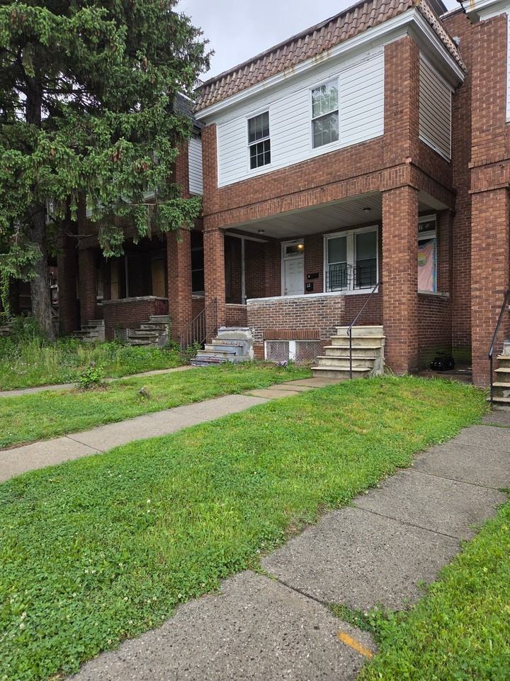 2207 Liberty Heights Ave #2