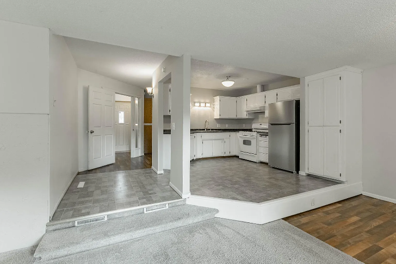 8456 Sheridan Ave N - Photo 2 of 13