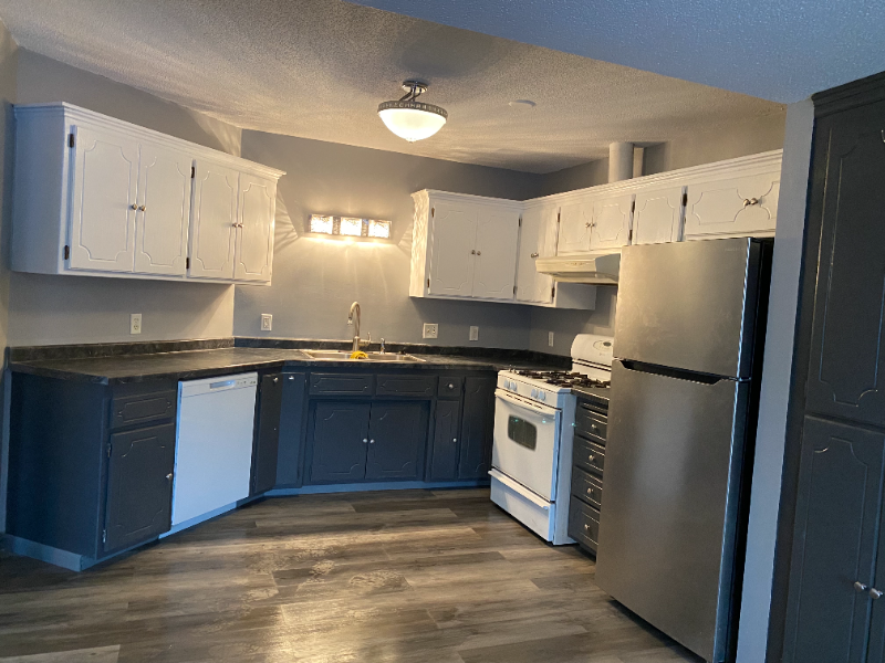 8456 Sheridan Ave N - Photo 3 of 13
