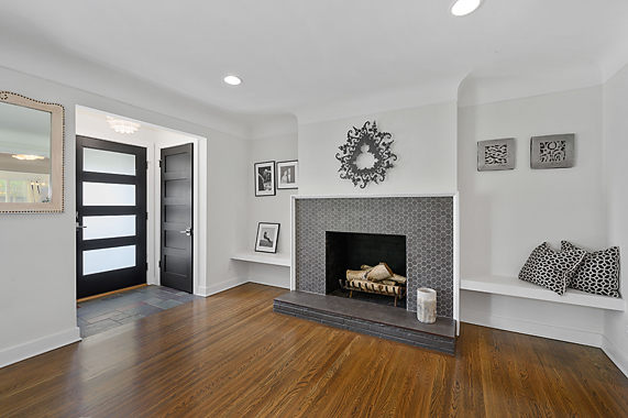 9834 Tollgate Ln - Photo 2 of 20