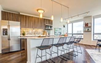 365 W Hubbard St - Photo 1 of 1