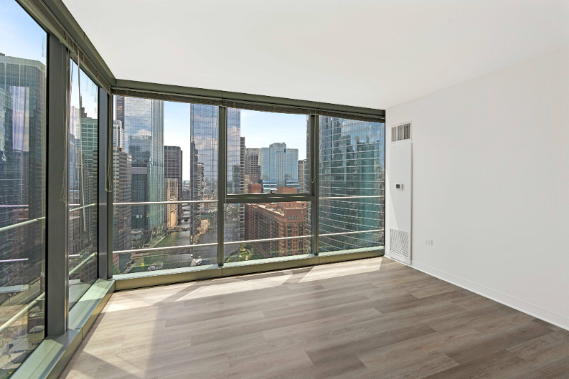 343 N Orleans St - Photo 3 of 14
