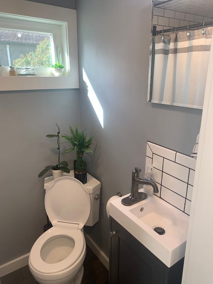 110 S 10th Ave - Photo 6 of 11