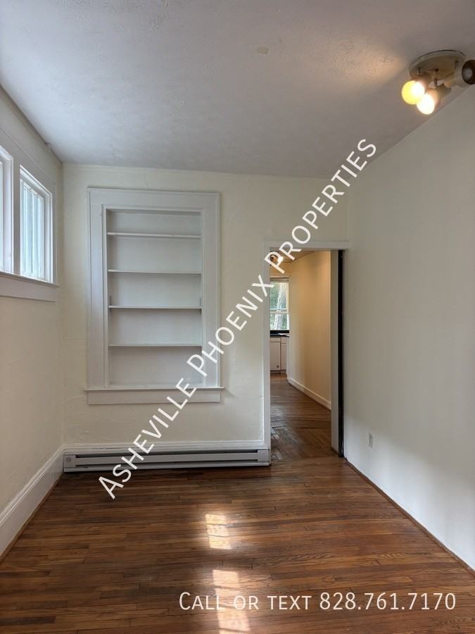 295 E Chestnut St #2 - Photo 4 of 12