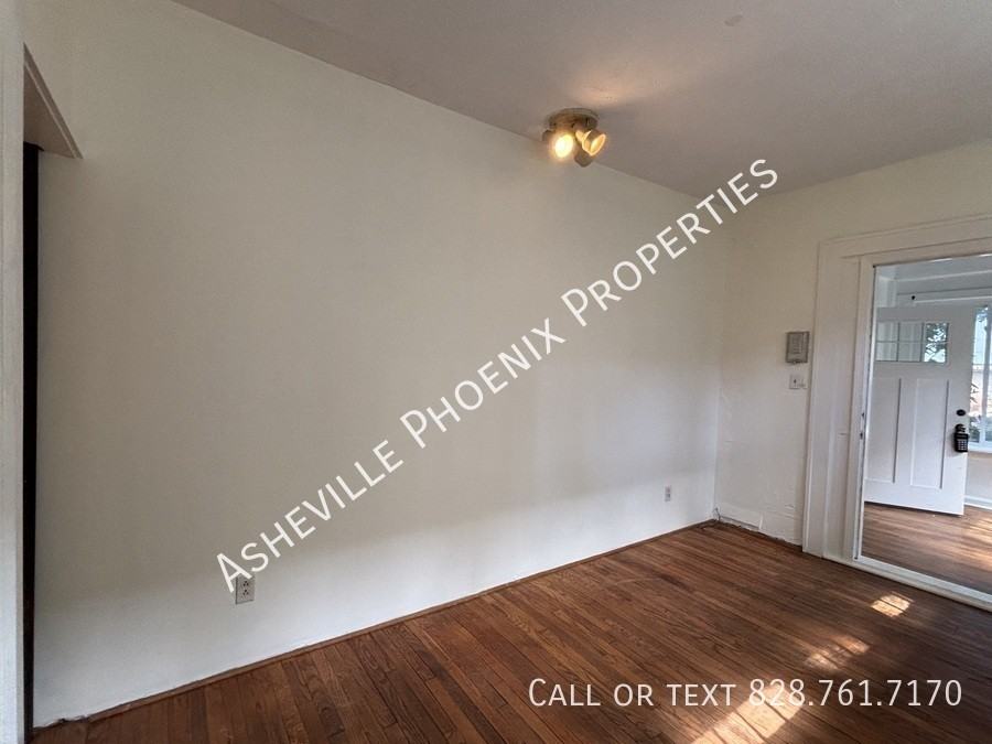 295 E Chestnut St #2 - Photo 5 of 12