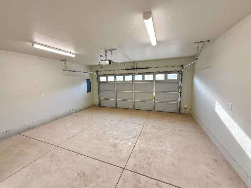1125 Annalise St - Photo 7 of 16