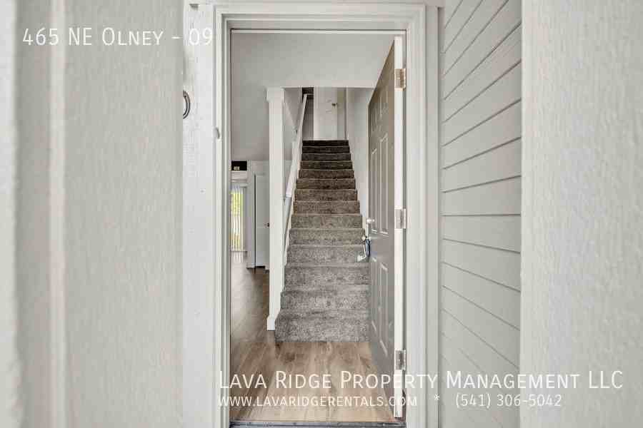 465 Ne Olney Ave #09 - Photo 4 of 11