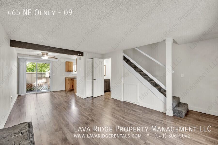 465 Ne Olney Ave #09 - Photo 5 of 11