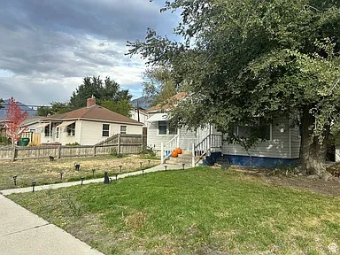 810 Nw - Photo 2 of 11