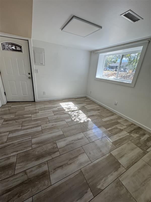 810 Nw - Photo 3 of 11