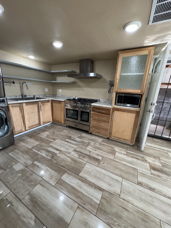 810 Nw - Photo 5 of 11