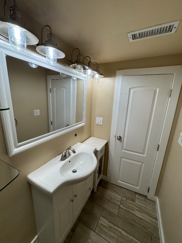 810 Nw - Photo 7 of 11