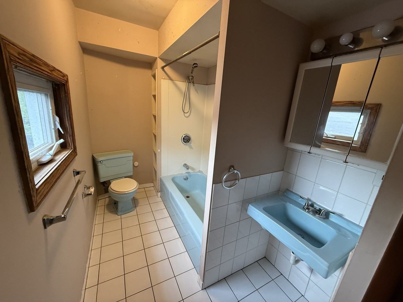 506 Broad St - Photo 4 of 4