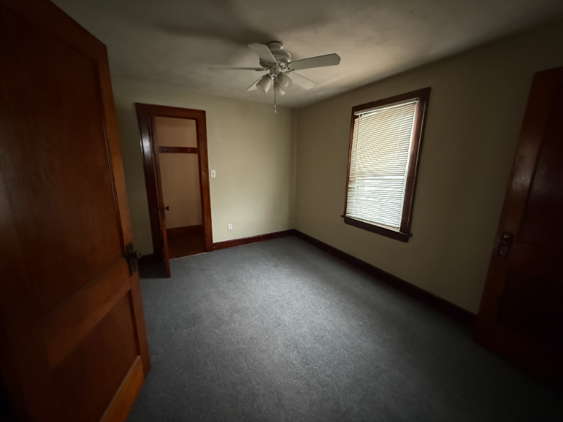 3706 Stickney Ave - Photo 7 of 9