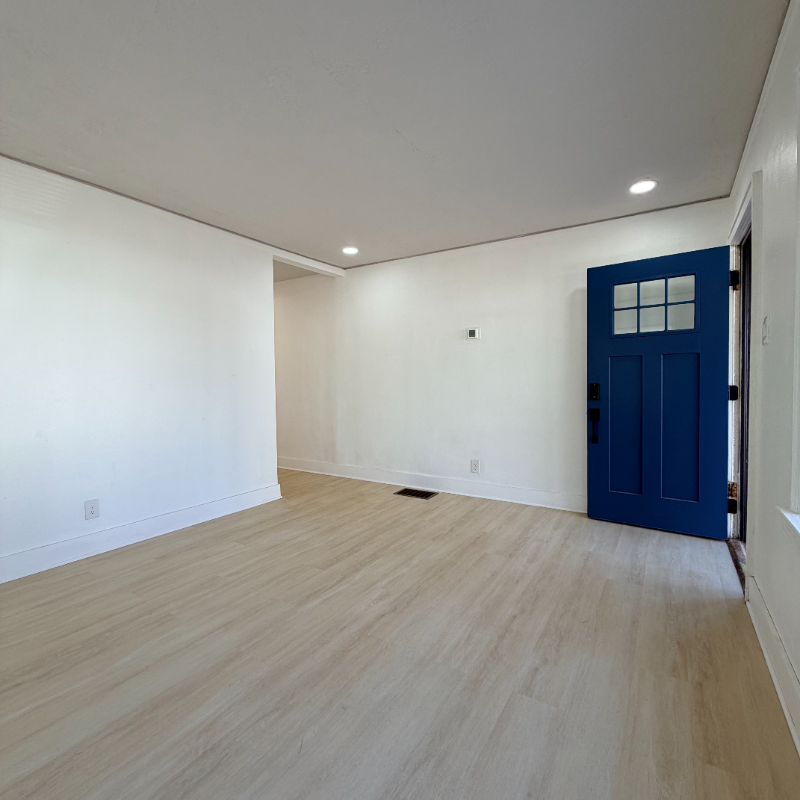 1336 Sharon St Nw - Photo 5 of 17