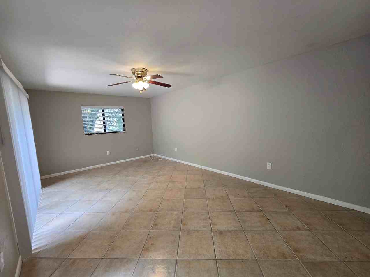 7752 Tamara Lee Ct #103 - Photo 5 of 24