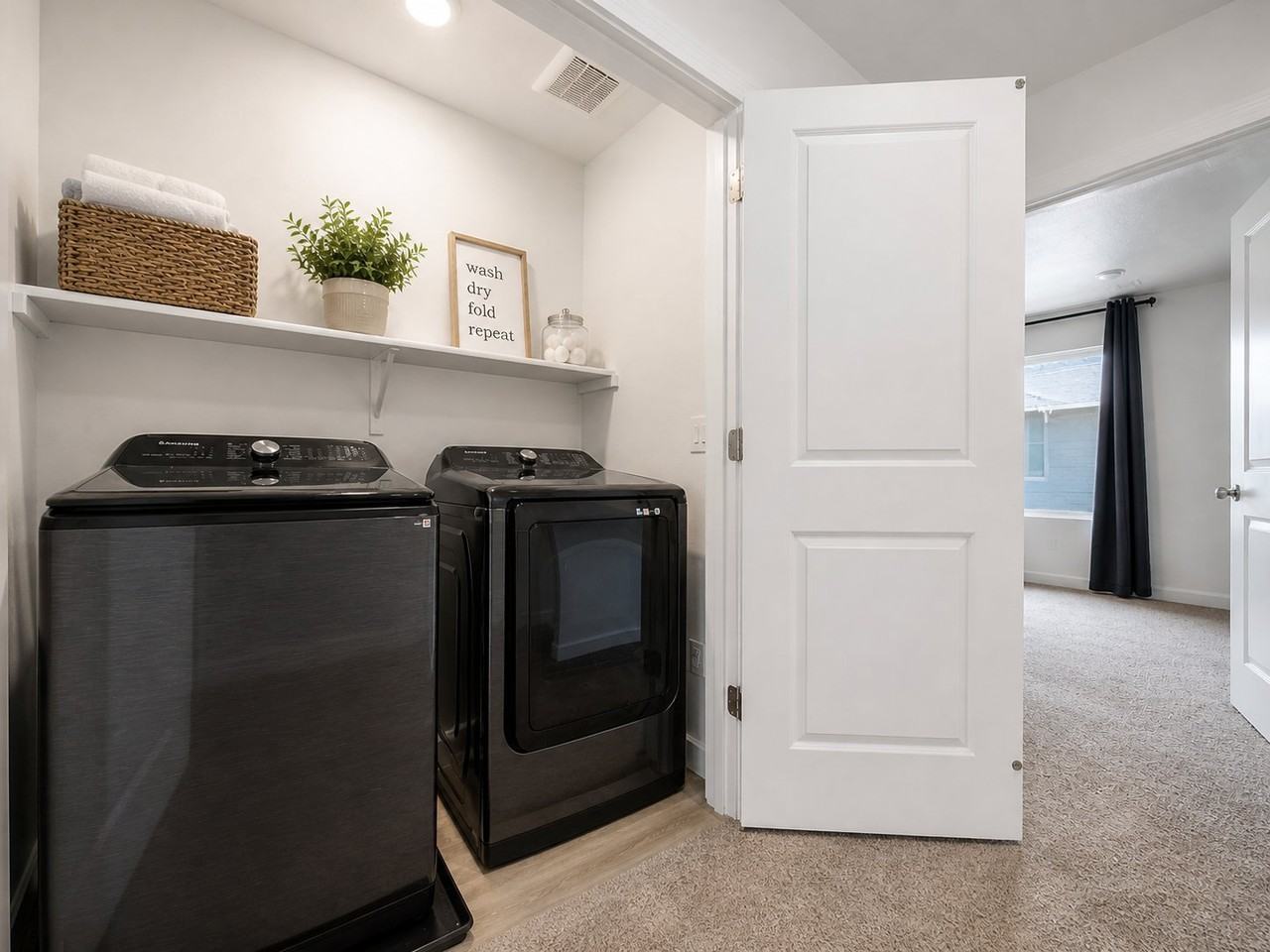 8468 W Meadow Bank Way - Photo 7 of 9