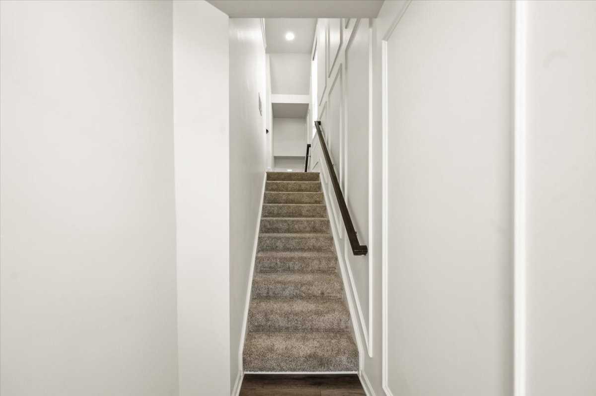 6837 William White Way - Photo 4 of 46