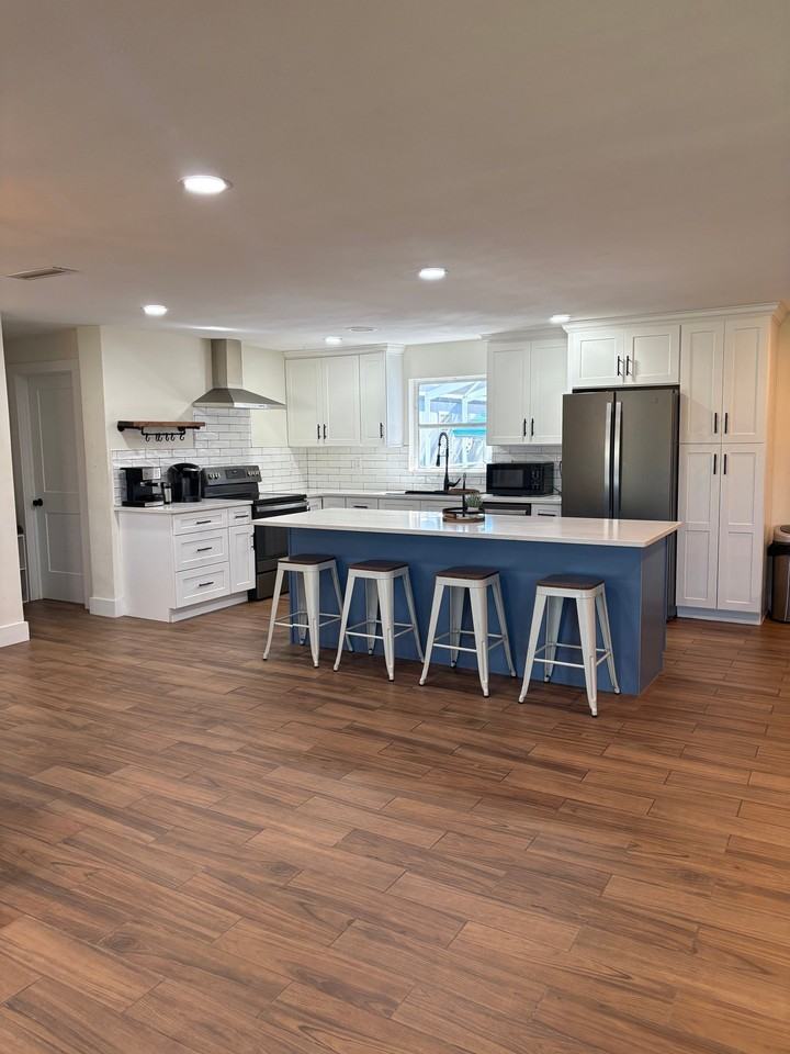1846 Orange Tree Dr - Photo 2 of 10