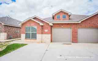 featured image of 2102 Langford Ave #A