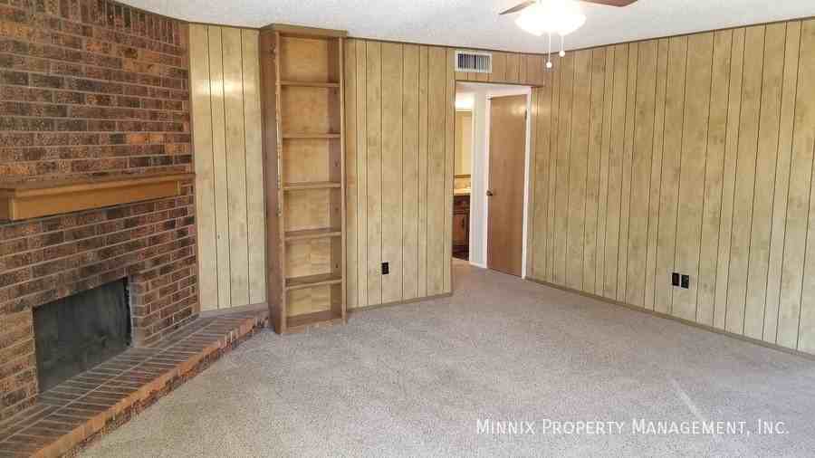 5430 34th St #A - Photo 2 of 27
