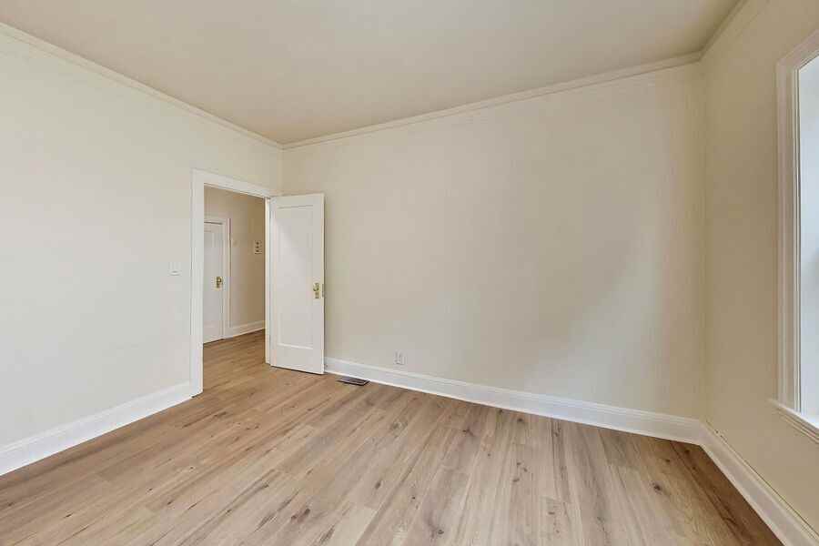 1534 Arch St #03 - Photo 6 of 24