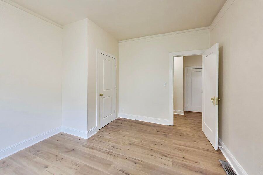 1534 Arch St #03 - Photo 7 of 24