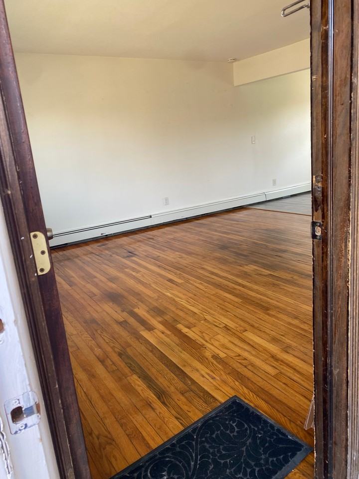 6 Riviera Pkwy #1stFL - Photo 2 of 21