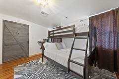 3920 Mountain Trl #A - Photo 5 of 18