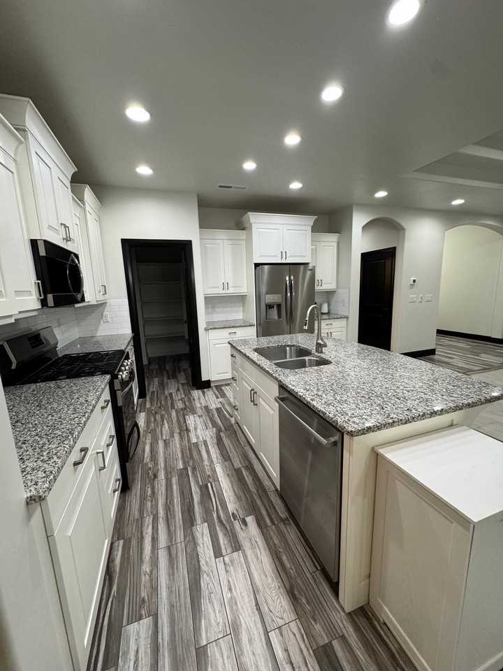 4791 S Crossroads Dr - Photo 5 of 10