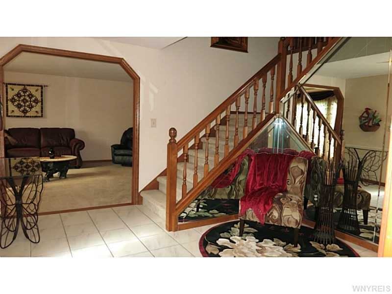 95 Spicer Creek Run - Photo 3 of 25