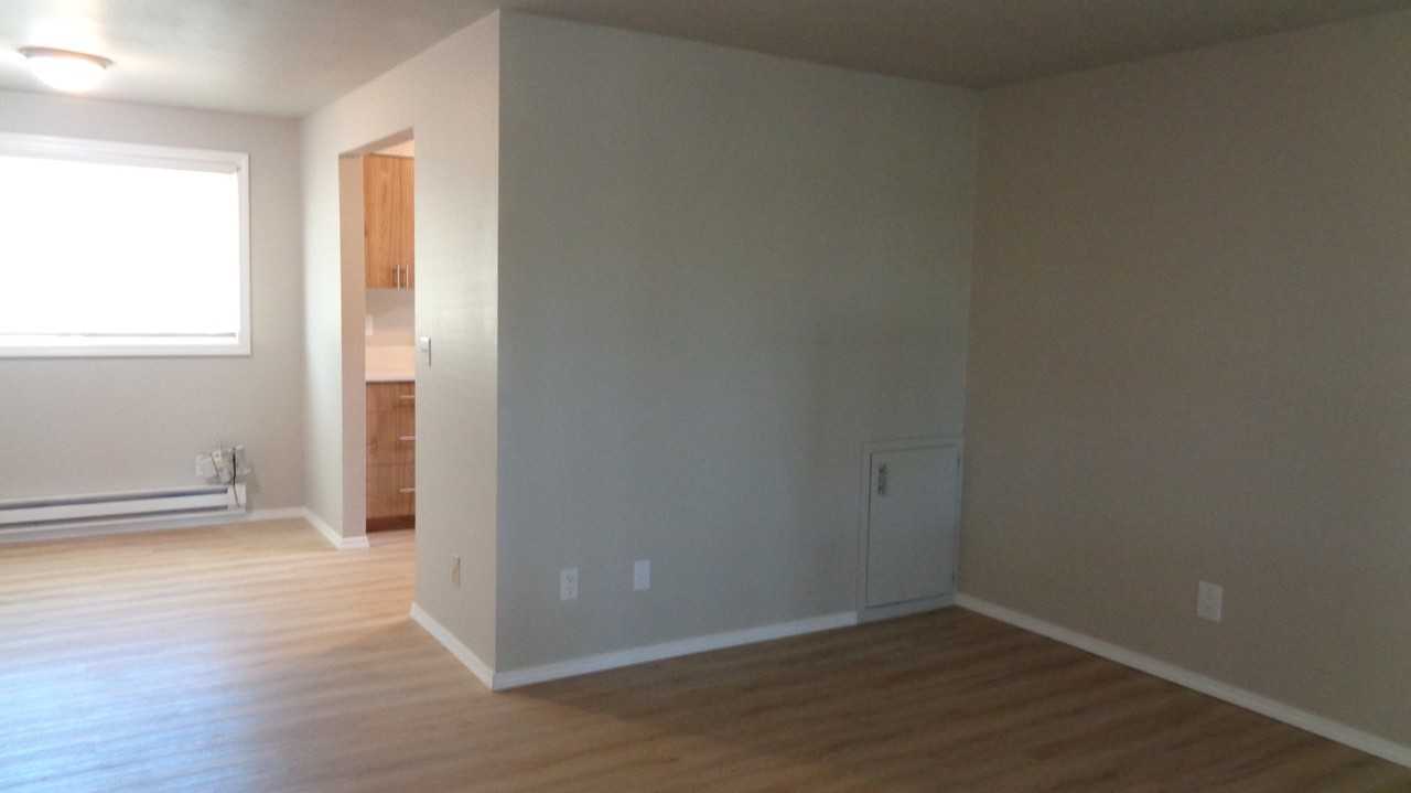 6321 Broadway #4 - Photo 6 of 16